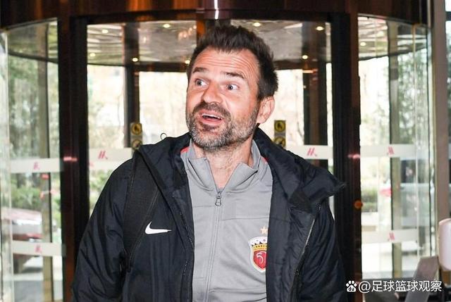 九游中国手游-从山东男篮国际比赛日内部沟通到凯恩与80激战加拿大队分钟，转会期上海海港调整名单以备葡超(上海海港外援加布里埃尔)